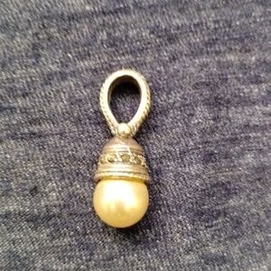 Pearl and sterling silver 925  Chain pendant